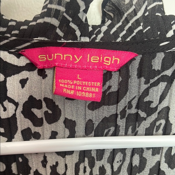Sunny Leigh Black and Gray Animal Print Dress (L) - Picture 3 of 9